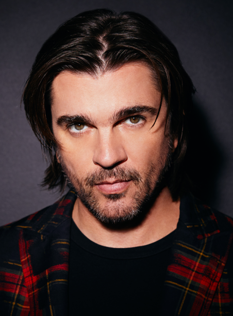 Photo of Juanes 